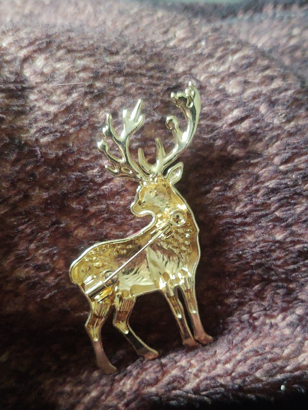 Enamel Deer Approach - Picture 3 of 4